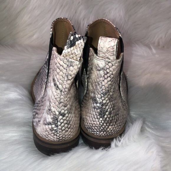 Lucky brand Haylia Snakeskin booties size 7.5 - Picture 6 of 8
